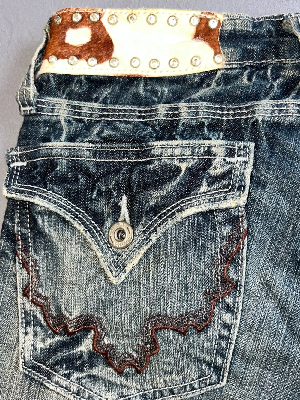 Miss Me Jeans Womens 27 Bootcut Cow Hide Jeweled Western Low Rise Casual - Picture 14 of 15